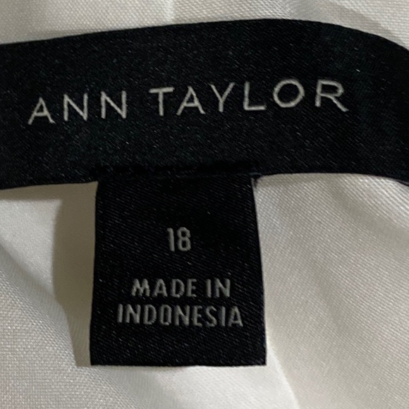 Ann Taylor Double Breasted Linen Blend Blazer - Picture 12 of 14